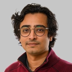 Headshot of Saurja DasGupta